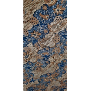 Groot Batik doek, lichtbruin, blauw en crème